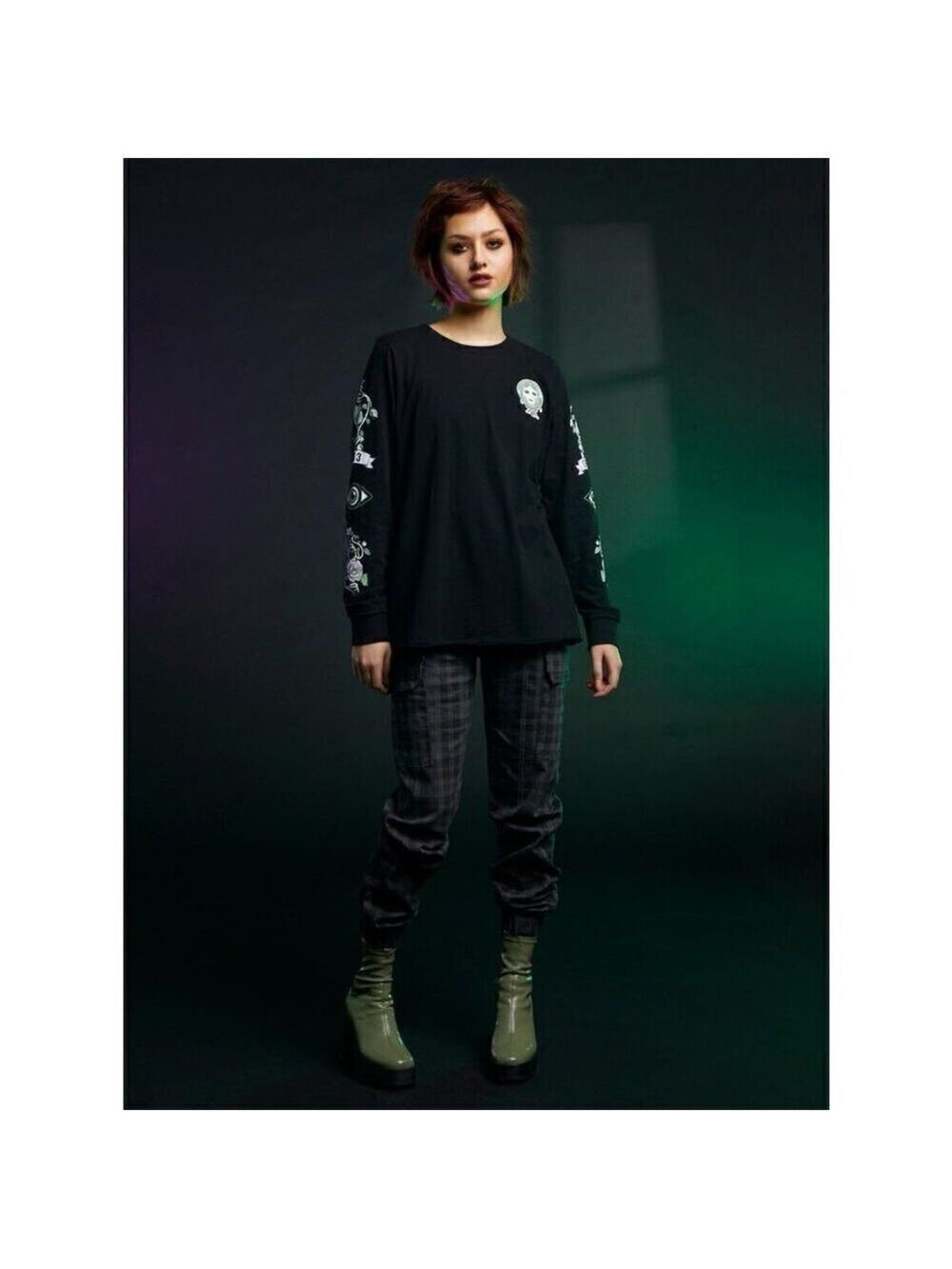 Her Universe Disney The Haunted Mansion Madame Leota Symbols Girls Long-Sleeve T - Picture 11 of 11